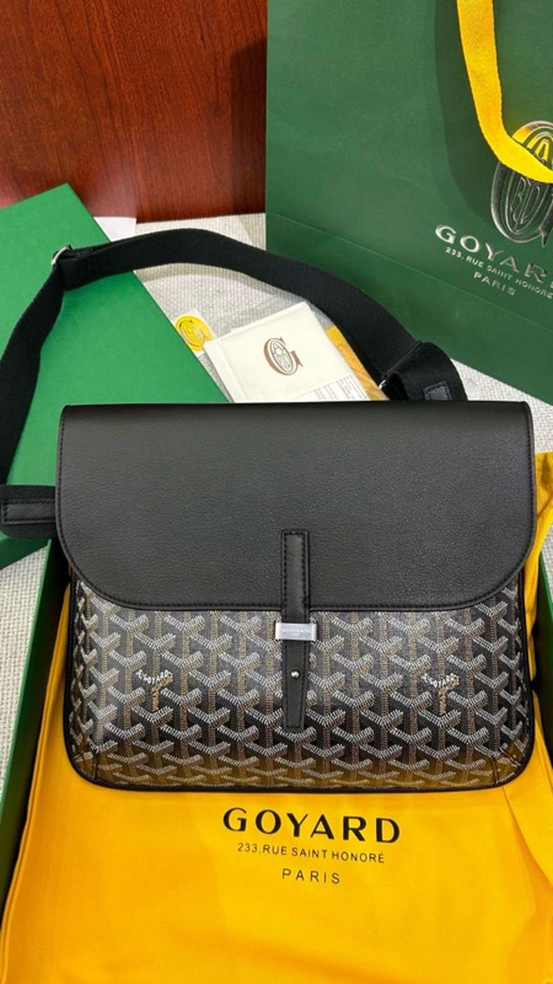 Goyard Coursier Messenger Bag-9